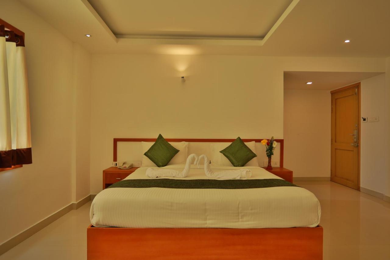 Sea View Resort-& Spa Cherai Cherai Beach Exterior photo